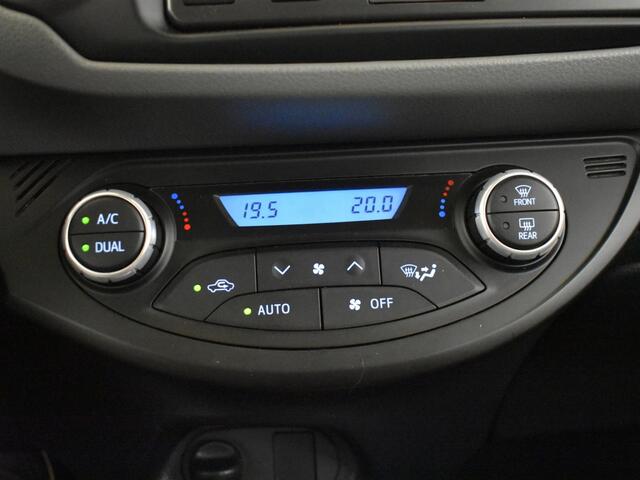 Toyota YARIS 1.5 Hybrid Active | Bleutooth | Climatronic | USB