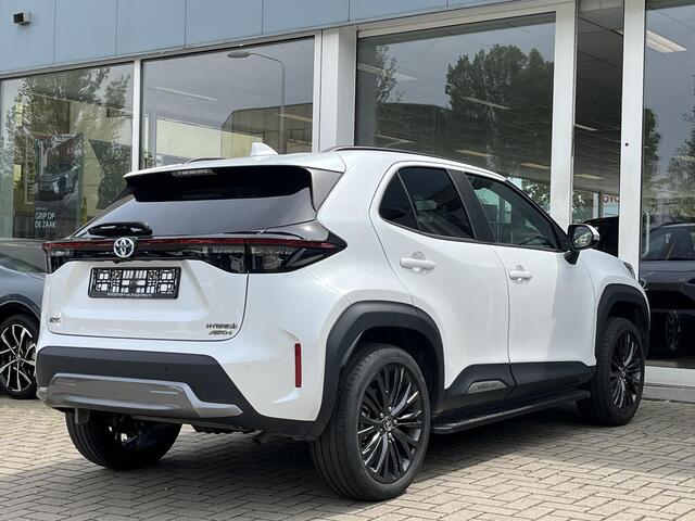 Toyota YARIS Cross 1.5 Hybrid AWD Adventure
