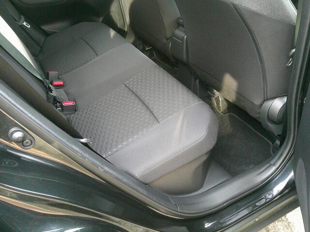 Toyota YARIS Cross 1.5 Hybrid 130 Dynamic Trekhaak Stuur/Stoel ver.