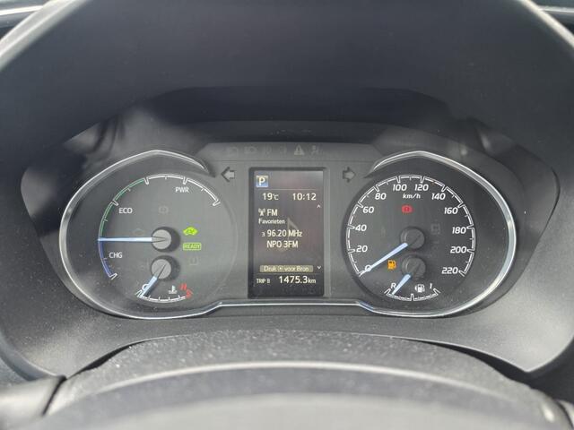 Toyota YARIS 1.5 HYB BI-TONE PLUS TREKHAAK/NAVI/PANO