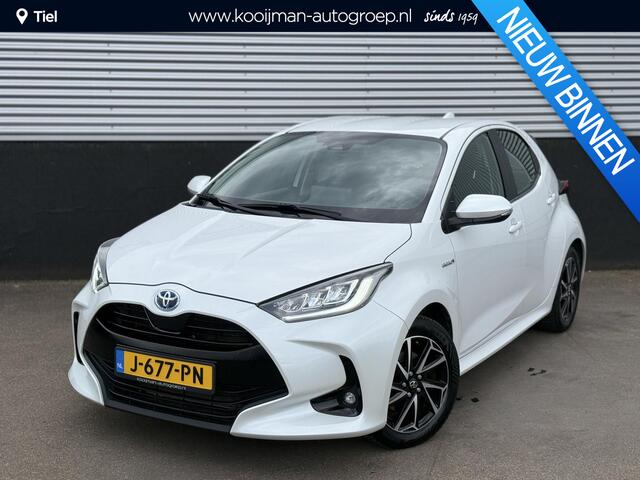 Toyota YARIS 1.5 Hybrid First Edition Nieuw geleverd en dealeronderhouden, Trekhaak, Navigatie, LED, Smart Key, Smart Key