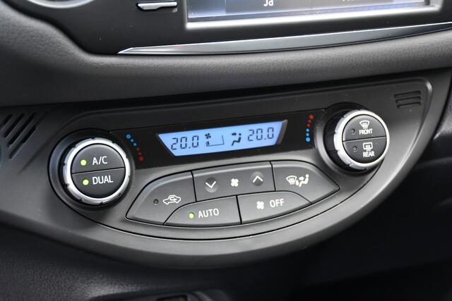 Toyota YARIS 1.5 VVT-i Dynamic 5-deurs 112pk | 6-bak | Climate | Cruise | NL-auto |