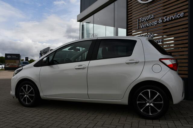 Toyota YARIS 1.5 VVT-i Dynamic 5-deurs 112pk | 6-bak | Climate | Cruise | NL-auto |
