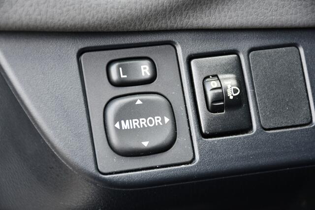 Toyota YARIS 1.5 VVT-i Dynamic 5-deurs 112pk | 6-bak | Climate | Cruise | NL-auto |