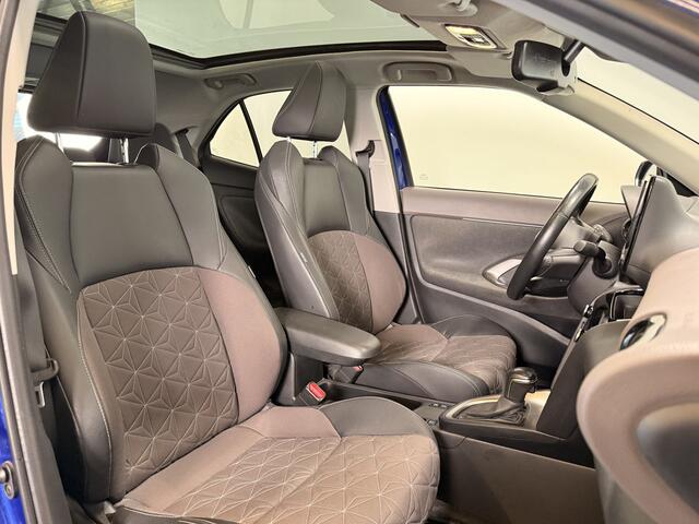 Toyota YARIS Cross 1.5 Hybrid Executive | HUD | BSM | JBL | Stuur / Stoelverwarming |