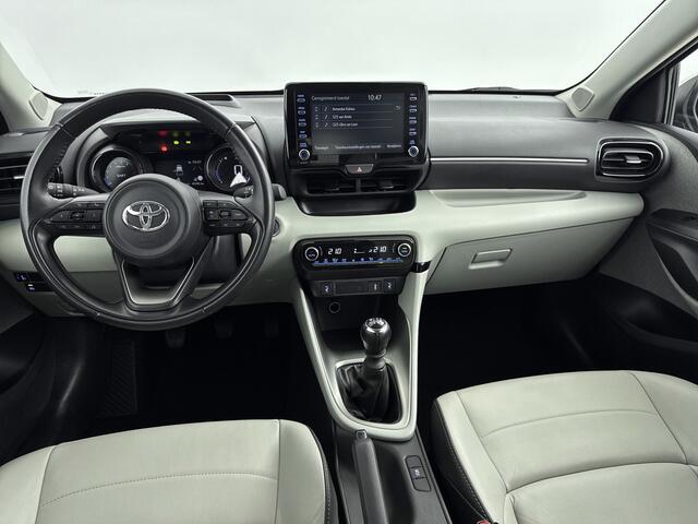 Toyota YARIS 1.5 VVT-i Executive | Parkeersensoren V+A | Dode Hoek Detectie | Onderweg-naar-dealer