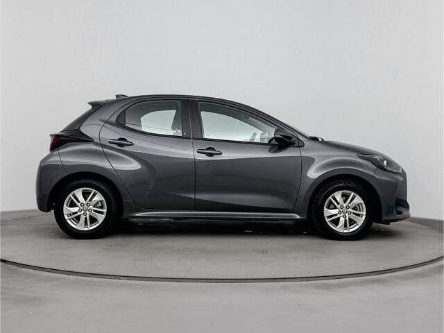 Toyota YARIS 1.5 Hybrid 115 Dynamic | Stuur-Stoelverwarming | Parkeersensoren V+A | Onderweg-naar-dealer
