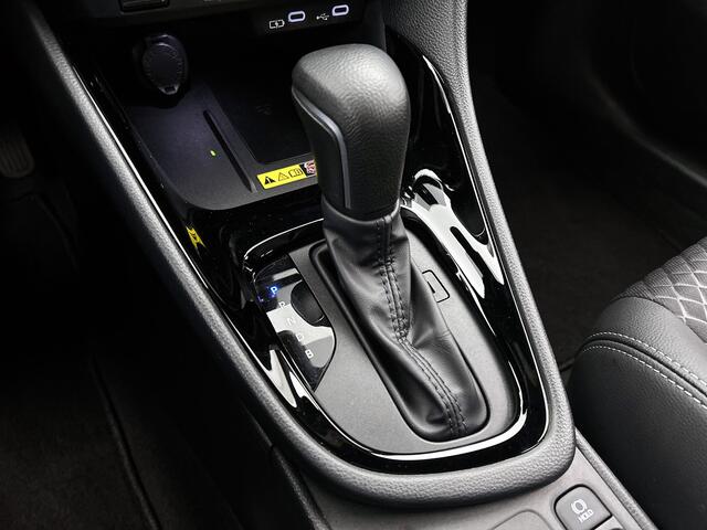 Toyota YARIS 1.5 Hybrid 130 Executive | Parkeersensoren V+A | Stuur-Stoelverwarming | Onderweg-naar-dealer