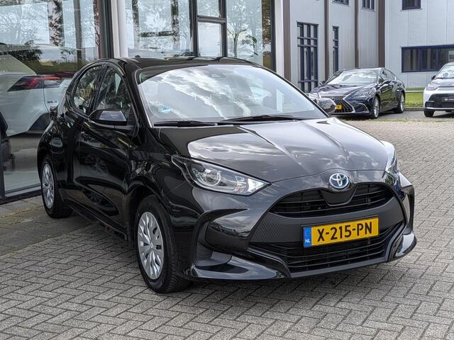 Toyota YARIS 1.5 Hybrid Active | Afn. Trekhaak | All-season | Camera | Adapt. Cruise | Carplay | Climate