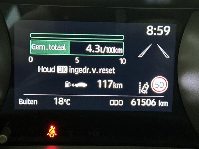 Toyota YARIS 1.5 Hybrid Style bi-tone | Head-Up Display| Parkeersensoren voor+achter | Dodehoek detectie | Draadloze telefoonlader | Keyless Entry/Start | Navigatie | Apple CarPlay/ Android auto |