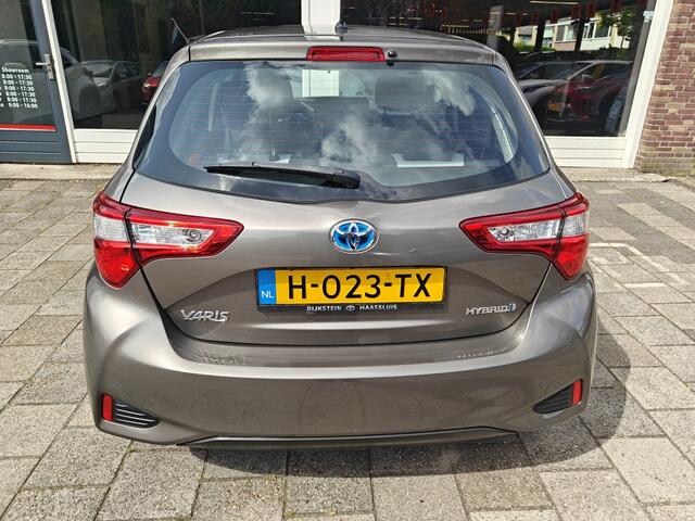Toyota YARIS 1.5 Hyb. Active