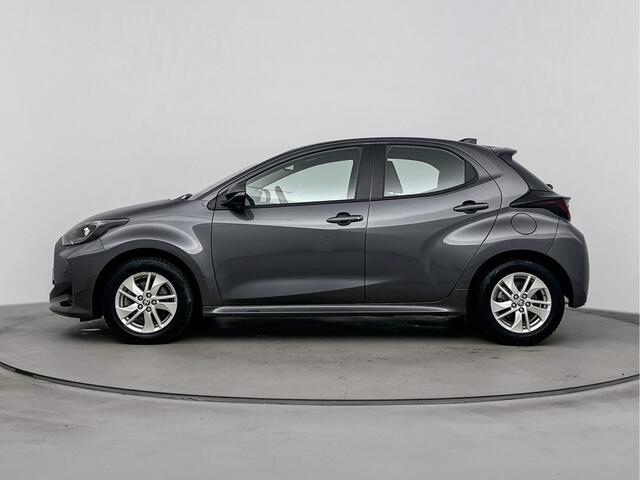Toyota YARIS 1.5 Hybrid 115 Active + | BTW Voertuig | Stoel+stuurverwarming | Parkeersensoren voor+achter | Apple CarPlay/Android auto | Climate Control | Cruise Control Adaptive |