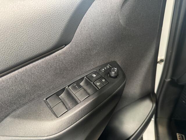 Toyota YARIS Cross 1.5 Hybrid GR Sport Limited | Sportstoelen voor | Stoelverwarming |