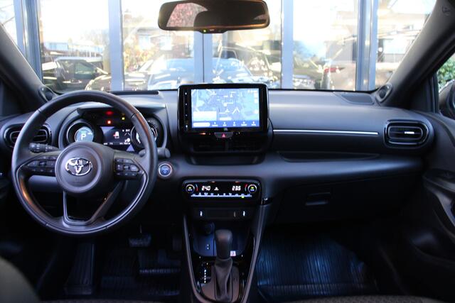 Toyota YARIS 1.5 Hybrid 130 Executive Bi-Tone Navi/Camera/Pdc/Headup/Keyless/JBL/H-Leder