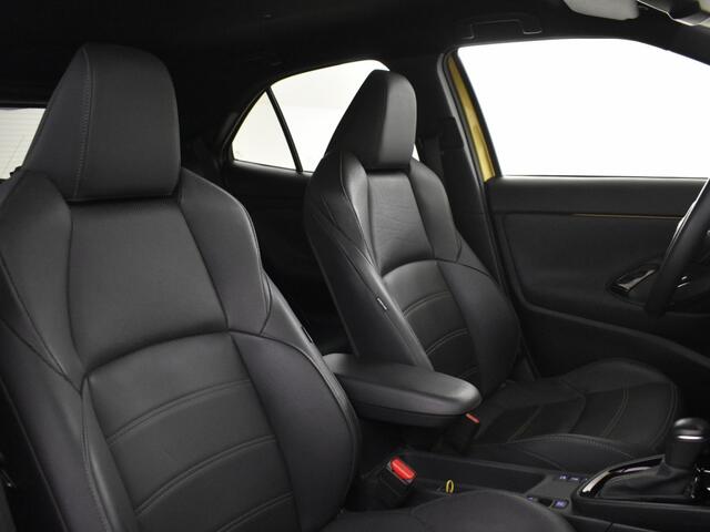 Toyota YARIS Cross 1.5 Hybrid Premiere Edition | JBL | Blindspot | Leder