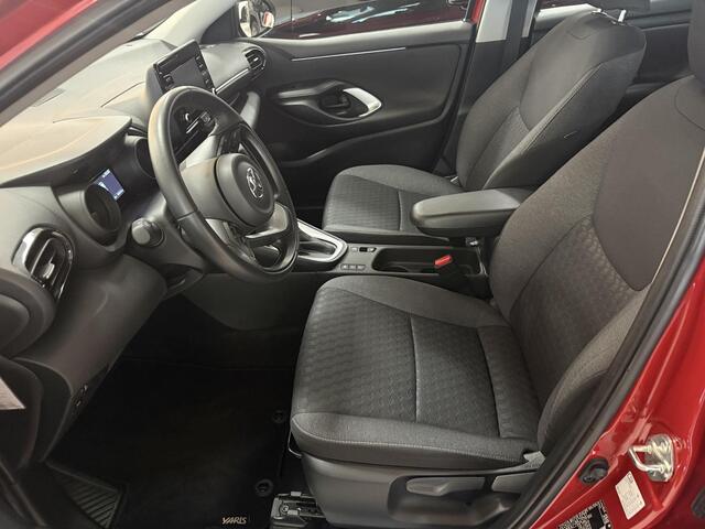 Toyota YARIS 1.5 Hybrid Dynamic + trekhaak , NL auto slechts 19000 km