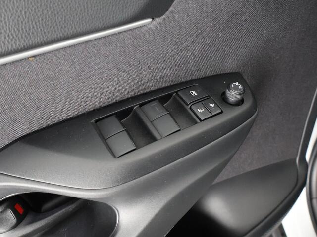 Toyota YARIS Cross 1.5 Hybrid 115 Dynamic Luxury | Stuur-& Stoelverwarming | Apple Carplay & AndroidAUTO | Camera