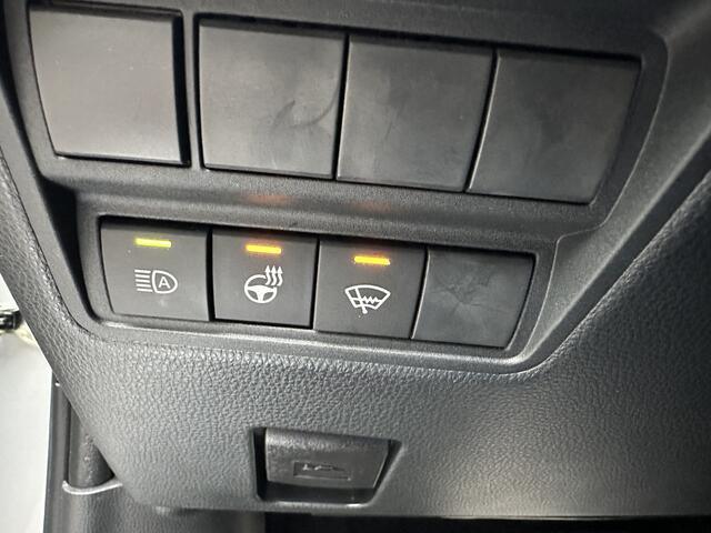 Toyota YARIS Cross 1.5 Hybrid Executive Limited dodehoekdetectie / stoelverwarming / stuurwielverwarming / parkeersensoren voor + achter / Navigatie / Apple Carplay / Android Auto / parkeercamera / 10 jaar Toyota garantie / rijklaarprijs incl. Toyota Pechhulppas