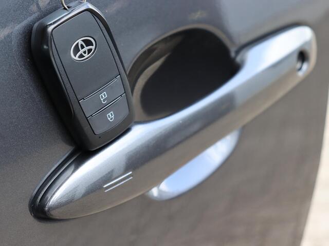 Toyota YARIS 1.5 Hybrid Dynamic | Nieuw, uit voorraad leverbaar met ¤3.500,- Van Ekris Voorraadpremie
