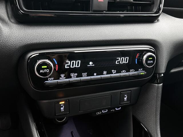 Toyota YARIS 1.5 Hybrid 130 Executive | Navigatie | PDC |