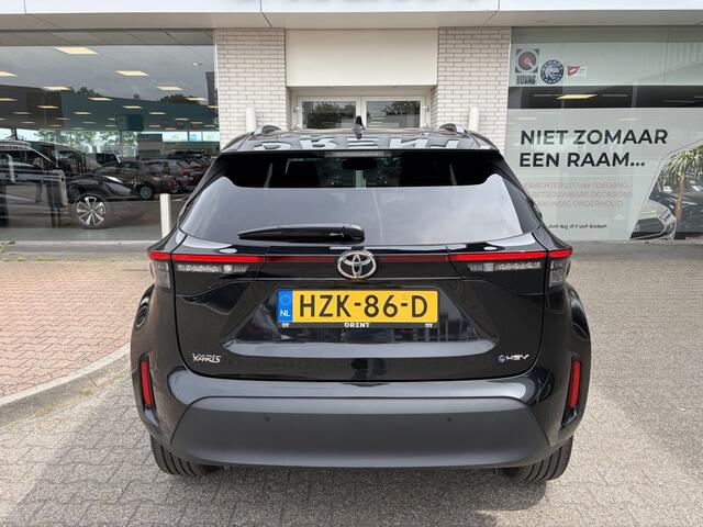 Toyota YARIS Cross 1.5 Hybrid 115 Dynamic | Sensoren v/a | Stuur + Stoelverwarming