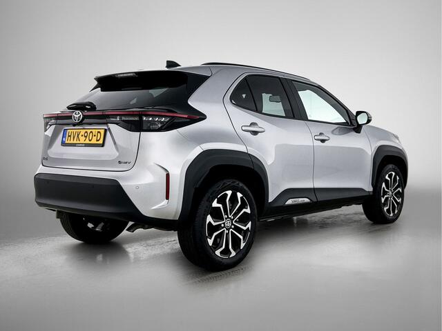 Toyota YARIS Cross 1.5 Hybrid 115 Dynamic | Voorruit-Stuur-Stoelverwarming | Parkeersensoren V+A | Onderweg-naar-dealer