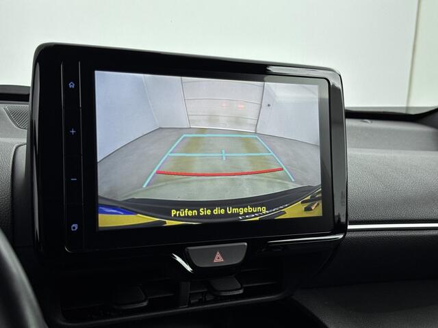 Toyota YARIS Cross 1.5 Hybrid Dynamic Plus | Voorruit-Stuur-Stoelverwarming | Blindspot | Onderweg-naar-dealer