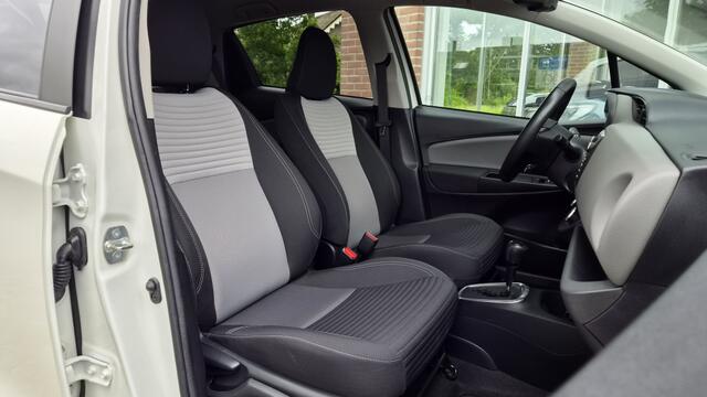 Toyota YARIS 1.5 Hybrid Dynamic, Lane Assist, Navi, NL Auto