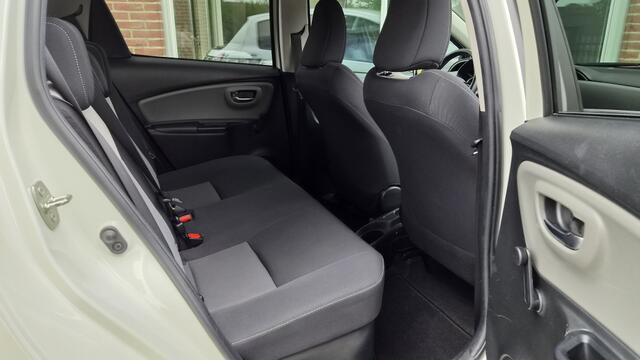Toyota YARIS 1.5 Hybrid Dynamic, Lane Assist, Navi, NL Auto