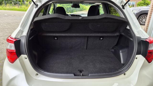 Toyota YARIS 1.5 Hybrid Dynamic, Lane Assist, Navi, NL Auto