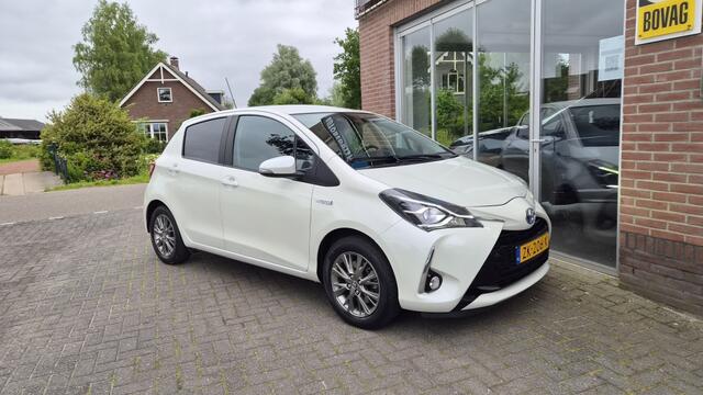 Toyota YARIS 1.5 Hybrid Dynamic, Lane Assist, Navi, NL Auto