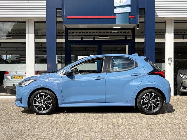 Toyota YARIS 1.5 Hybrid Dynamic / Automaat / NL-Auto / Adaptieve Cruise-Control / Apple-Carplay & Android-Auto / LED / Keyless / DAB Radio-Bluetooth / Navi / Getint-Glas / Camera-Achter / 16'' LMV / ENZ.