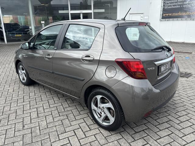 Toyota YARIS 1.5 Hybrid Edition-S Camera Navi Bluetooth