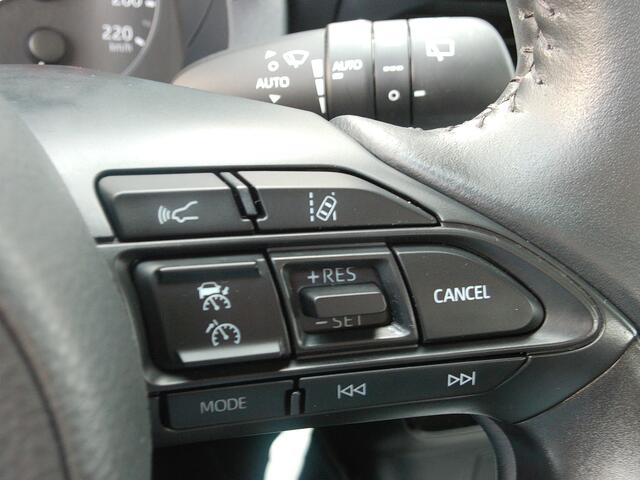 Toyota YARIS 1.5 Hybrid Active, Carplay + Android Auto / Parkeer Camera / Climate Control / Adaptive Cruise / Navigatie