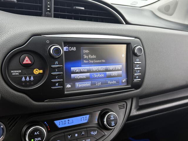 Toyota YARIS 1.5 Hybrid Dynamic | Dealer onderhouden | Navigatie | DAB | Cruise Control | Climate control | Achteruitrijcamera