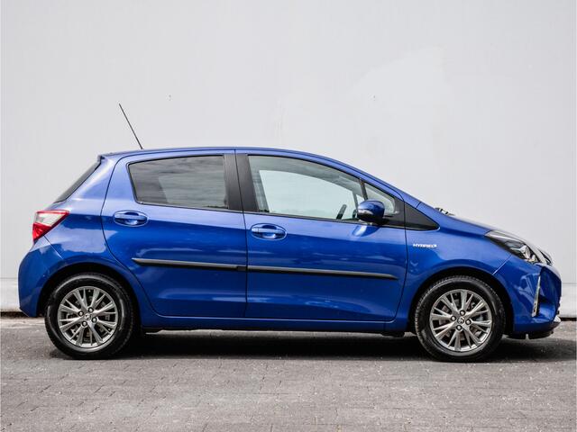 Toyota YARIS 1.5 Hybrid Aut. Dynamic Full map navigatie/ Cruise control/ DAB+/ Camera/ Lmv