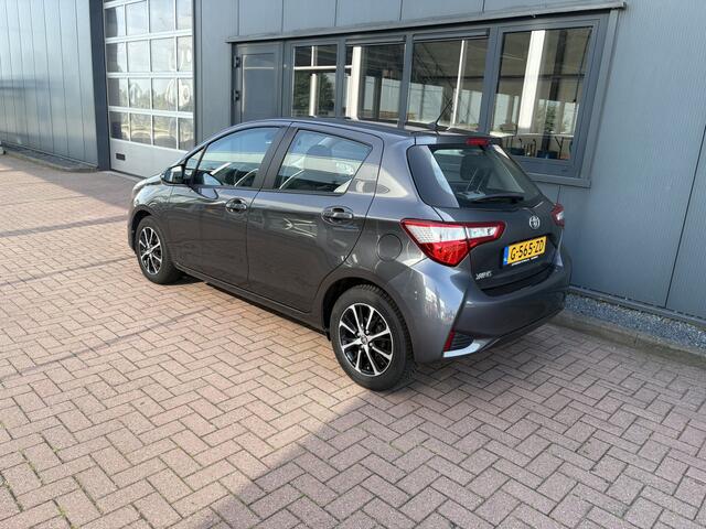 Toyota YARIS 1.0 VVT-i Connect 5-drs. CAMERA/CARPLAY/AIRCO/15INCH