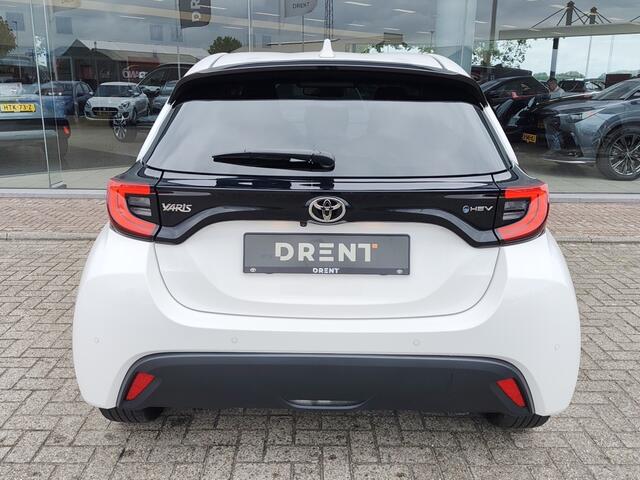 Toyota YARIS 1.5 Hybrid 115 Dynamic | Sensoren v/a | Stuur & Stoelverwarming