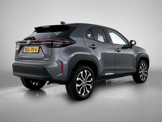 Toyota YARIS Cross 1.5 Hybrid First Edition | Stoel+stuurverwarming | Navigatie | Apple CarPlay/Android auto | Cruise control adaptive | Achteruitrijcamera |