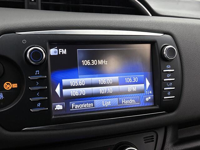 Toyota YARIS 1.5 Hybrid Dynamic | Navigatie | Climate Control | Achteruitrijcamera | Spiegels elektrisch verstelbaar |