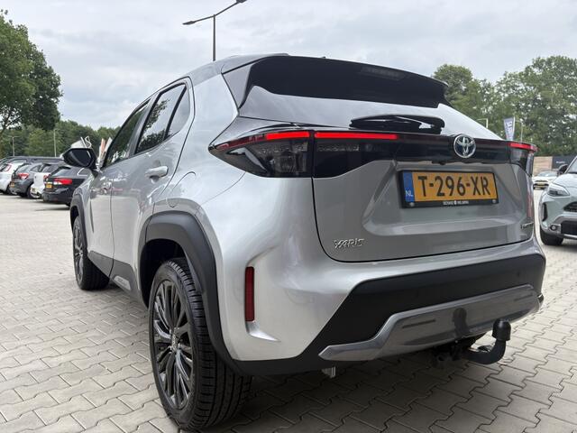 Toyota YARIS Cross 1.5 Hybrid Adventure | Trekhaak | All Seasons | JBL