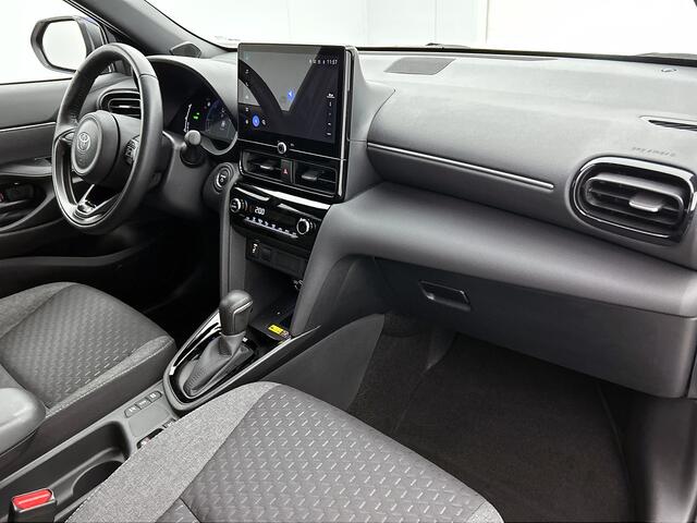 Toyota YARIS Cross 1.5 Hybrid 115 First Edition + | BTW voertuig | Stoel+stuurverwarming | Apple CarPlay/Android Auto | Navigatie | Cruise Control Adaptive | Achteruitrijcamera | Draadloze telefoonlader |