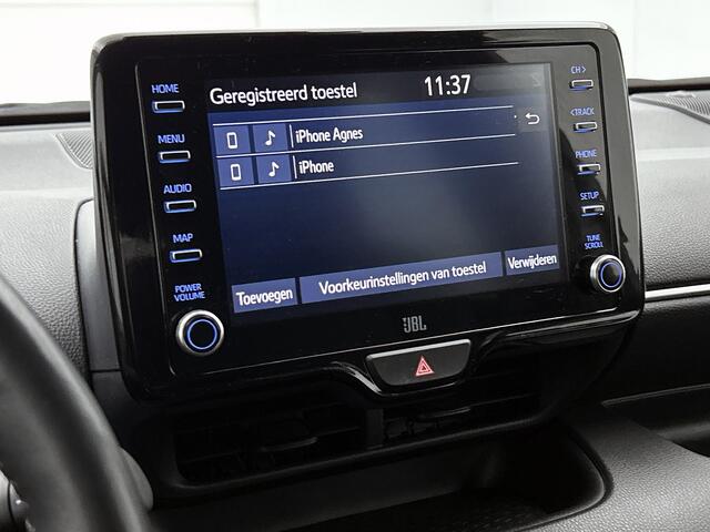 Toyota YARIS 1.5 Hybrid Executive | JBL | Head-Up Display | Dodehoek detectie | Stoel+stuurverwarming | Parkeersensoren voor+achter | Apple CarPlay/Android auto | Draadloze telefoonlader |