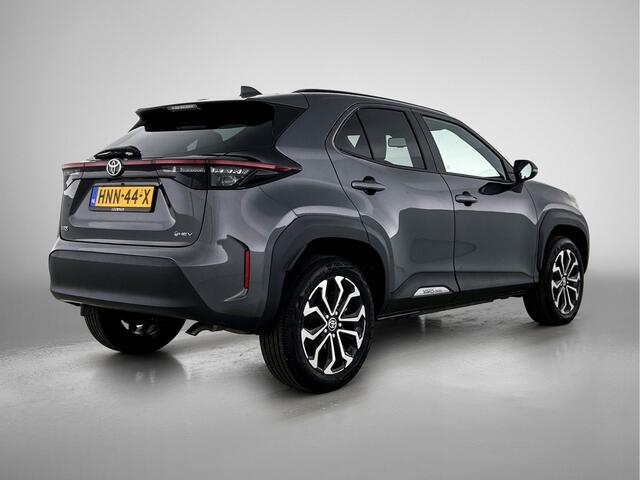 Toyota YARIS Cross 1.5 Hybrid 115 First Edition | Cruise Control Adaptief | Achteruitrijcamera | Onderweg-naar-dealer
