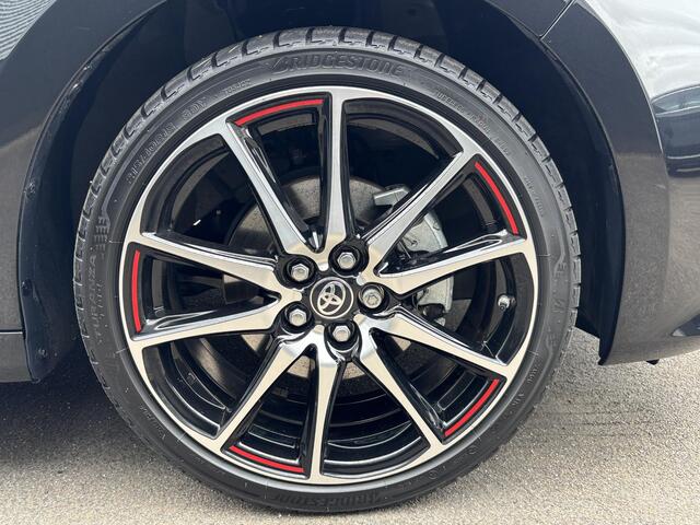 Toyota YARIS 1.5 Hybrid GR Sport Nieuw geleverd, 1e eign. Dodehoekdetectie, Stoelverwarming, PDC, LED, Smart Key, LMV