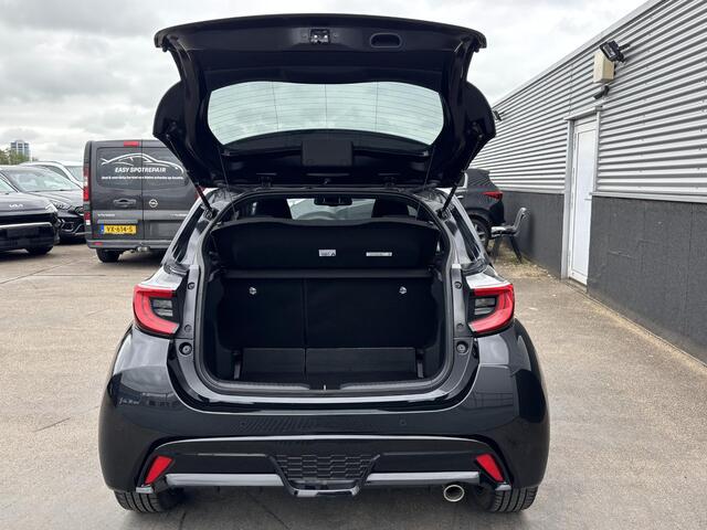 Toyota YARIS 1.5 Hybrid GR Sport Nieuw geleverd, 1e eign. Dodehoekdetectie, Stoelverwarming, PDC, LED, Smart Key, LMV