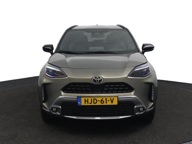 Toyota YARIS Cross 1.5 Hybrid 130 Launch Edition | All Seasons | Stootlijsten | Head-up Display | Origineel Nederlands | Two-Tone |