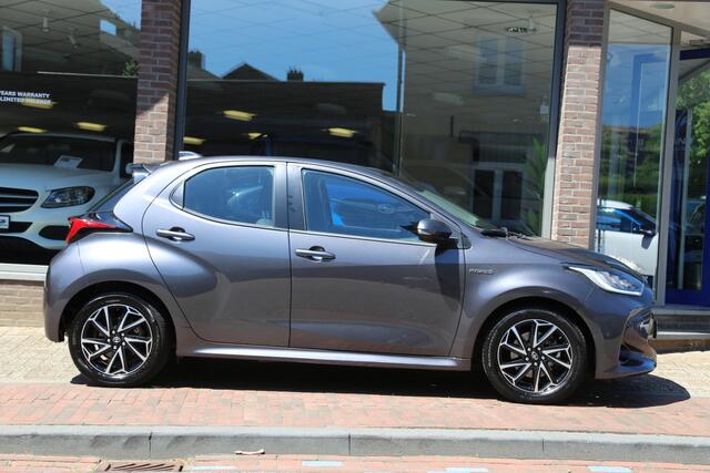 Toyota YARIS 1.5 Hybrid Dynamic Navi Camera ACC Trekhaak