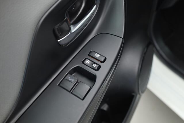 Toyota YARIS 1.5 Hybrid Active | Cruise Control | Bluetooth | Navigatie | Camera | Lane Assist | Airco | PDC+A