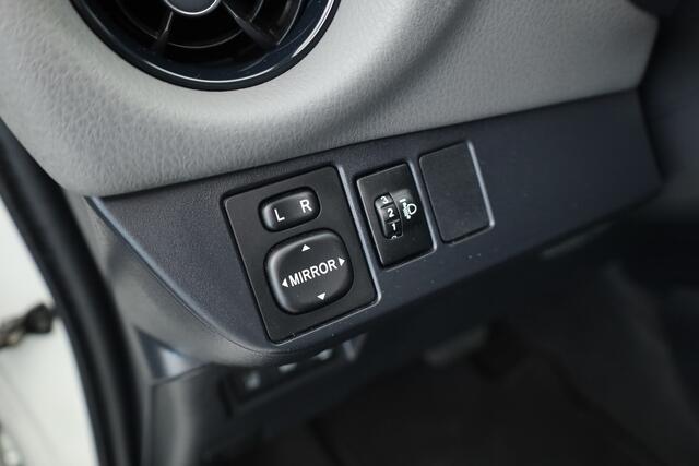 Toyota YARIS 1.5 Hybrid Active | Cruise Control | Bluetooth | Navigatie | Camera | Lane Assist | Airco | PDC+A